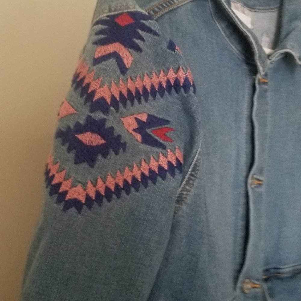 LuLaroe Jean Jacket Womens Size XL - Picture 8 of 15